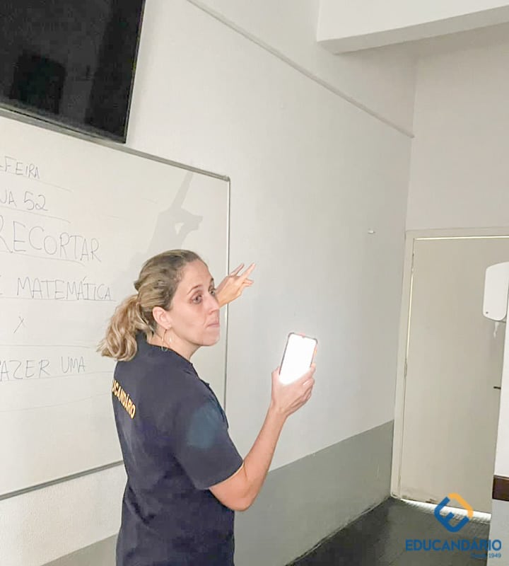 A Sombra  -  2º C -  Educandário (2023) (1 de 43)