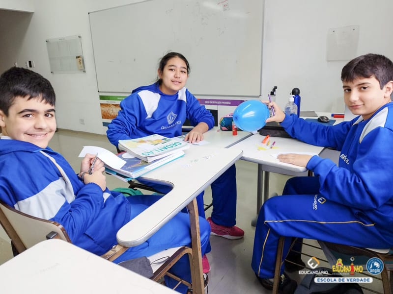 Hipóteses do Povoamento da América (6º ano) - Educandári...