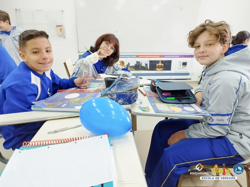 Hipóteses do Povoamento da América (6º ano) - Educandári...