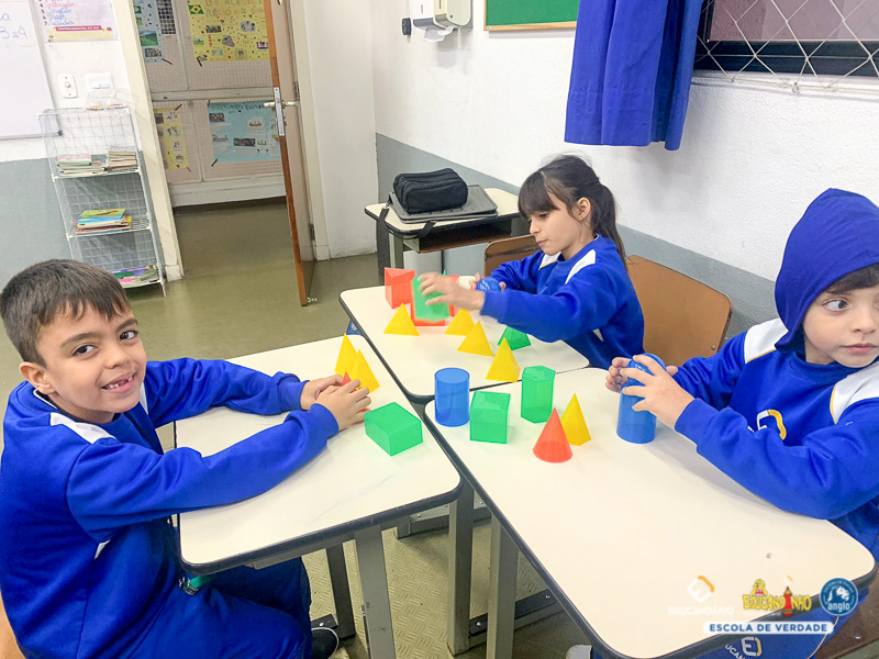 Sólidos Geométricos (3º ano) - Educandário (2023)-10