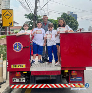 ENTREGA DE CERTIFICADOS – BOMBEIRO NA ESCOLA – 4º E 8º...