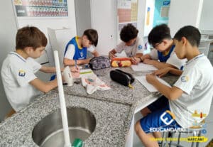 Circuíto Elétrico (7º ano) - Educandário (2024)-13