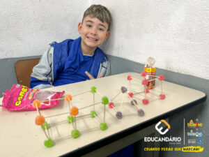 Sólidos Geométricos  (3º ANO) - Educandário (2024)-16