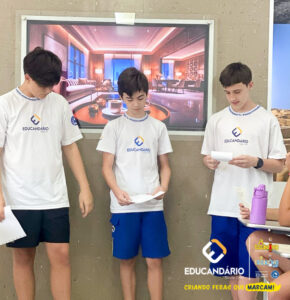 Sarau Literário – 8º ano - Educandário (2025)-15