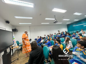 Contação de histórias - 4º ano-11