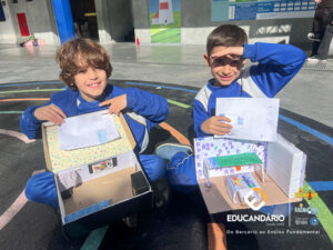 maquete e planta baixa - 2º ano C-11