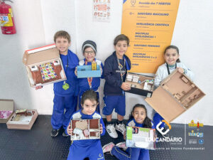 maquete e planta baixa - 2º ano C-17