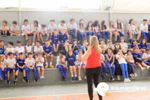 Entrega de certificados da Olímpíada Brasileira de Matemá...